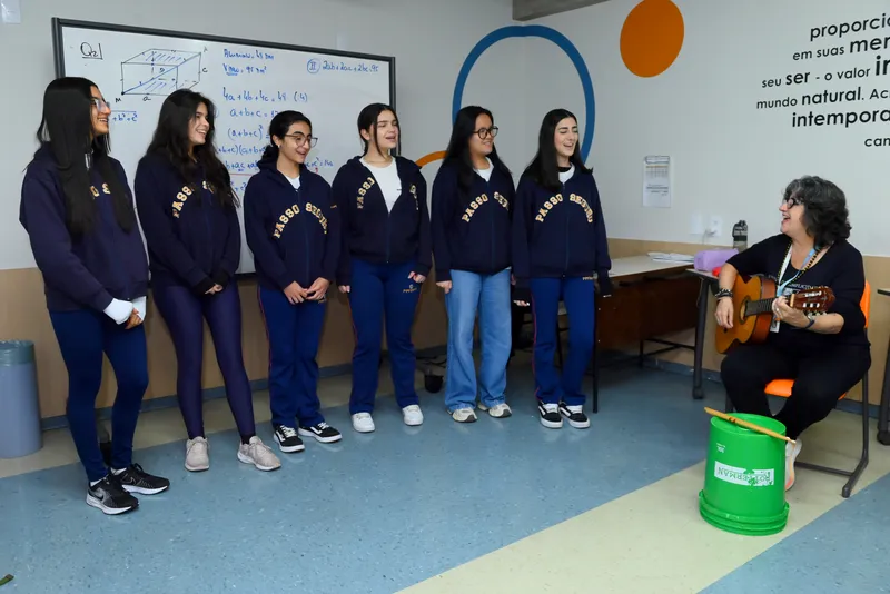 Vivência no Ensino Médio do Colégio Passo Seguro, foto 1 de 12